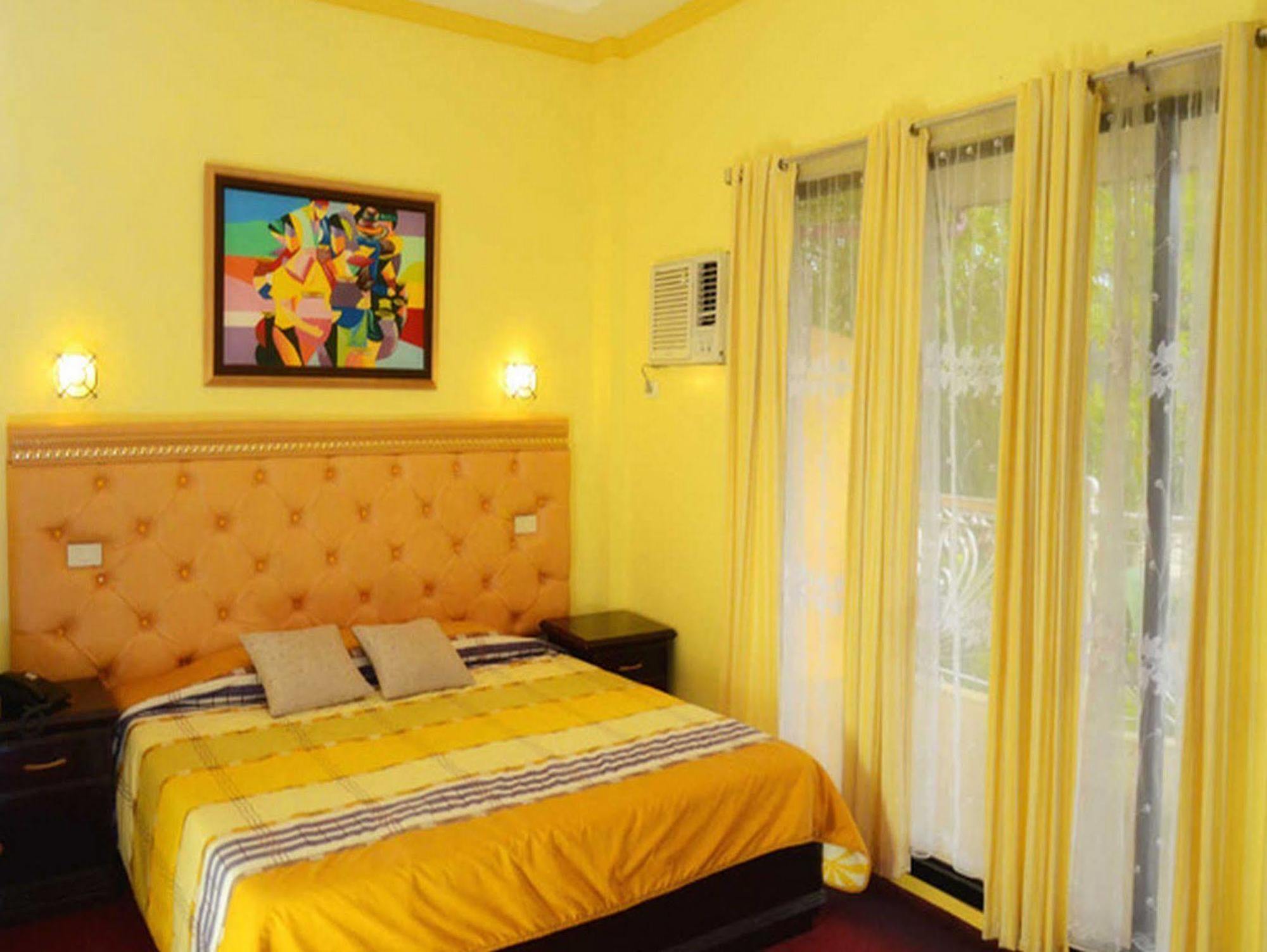 Oyo 197 Sunny Point Hotel Davao Exterior photo