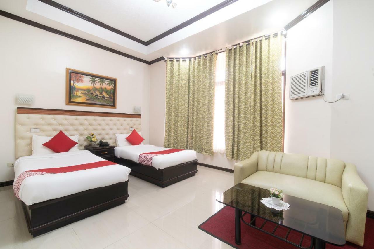 Oyo 197 Sunny Point Hotel Davao Exterior photo
