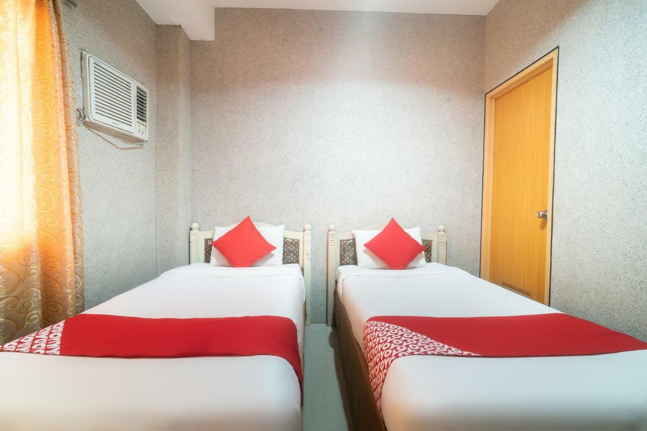 Oyo 197 Sunny Point Hotel Davao Exterior photo